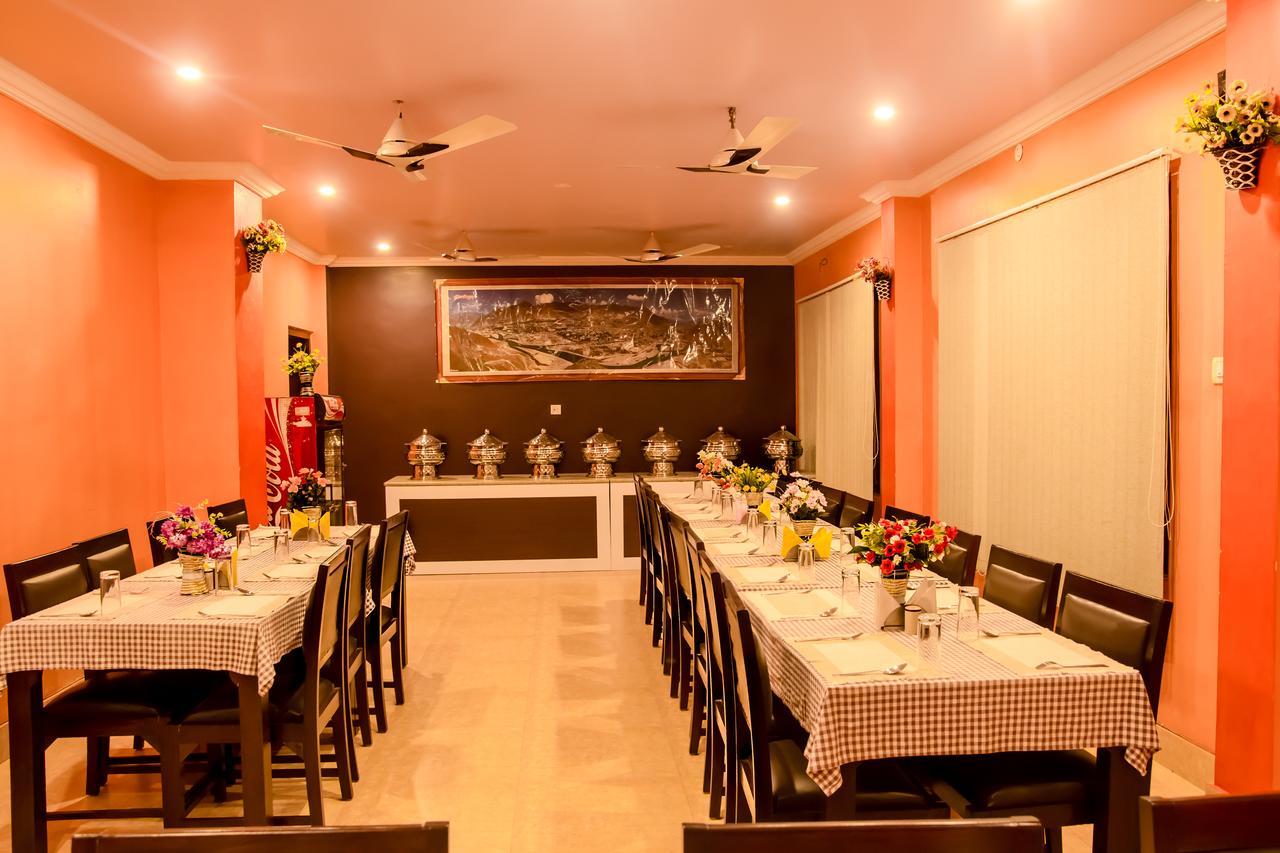 Hotel Stupa Lumbini Extérieur photo