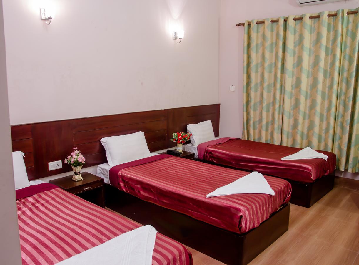 Hotel Stupa Lumbini Extérieur photo